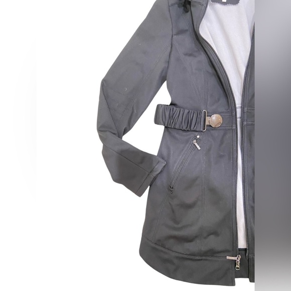 Laundry by Shelli Segal black belted zip up jacket with removal hood size small - Picture 5 of 10